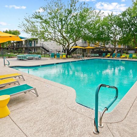 2B1B Stylish Haven - Pool And Parking Apartment Tempe Exterior photo