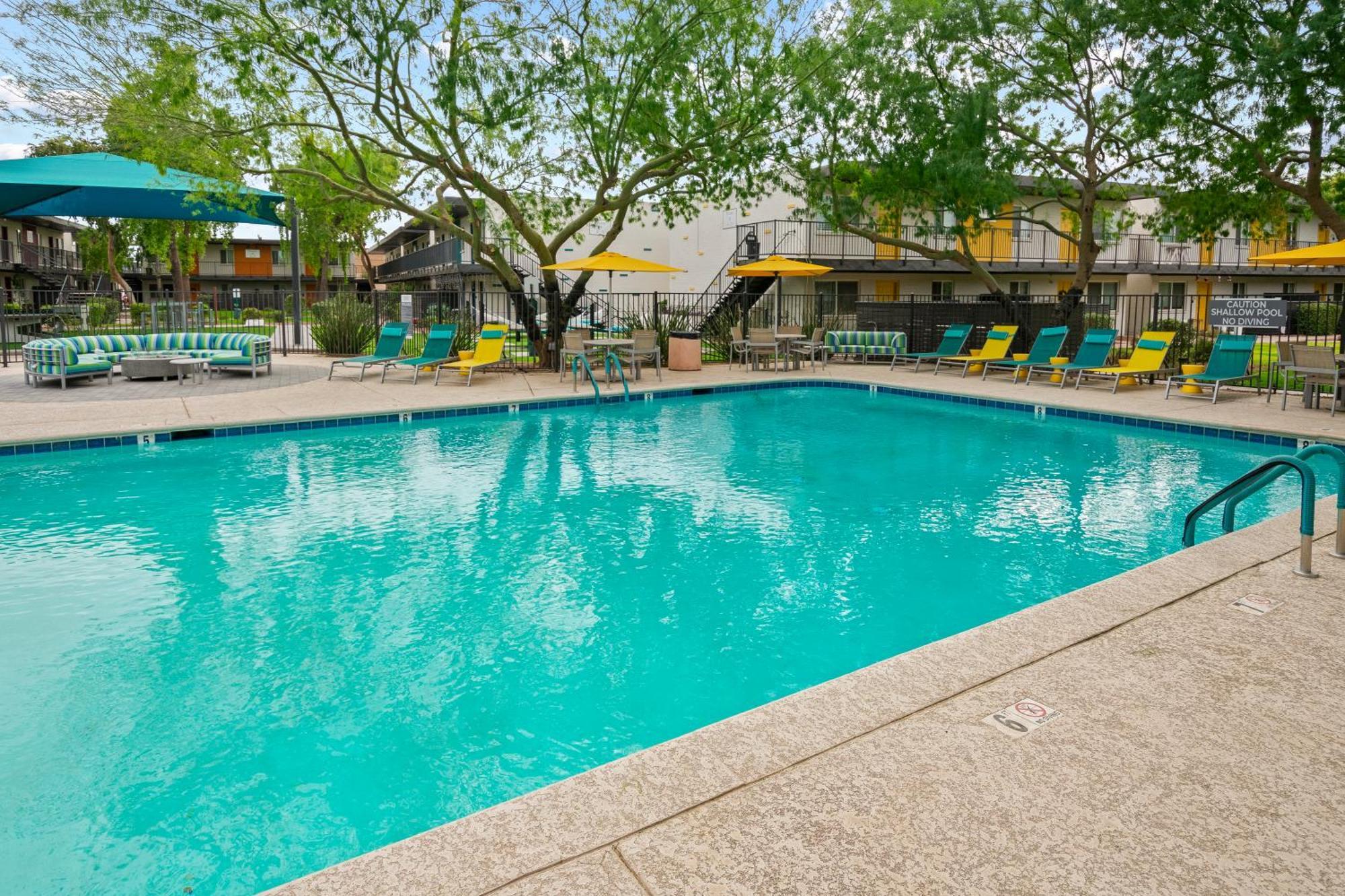 2B1B Stylish Haven - Pool And Parking Apartment Tempe Exterior photo